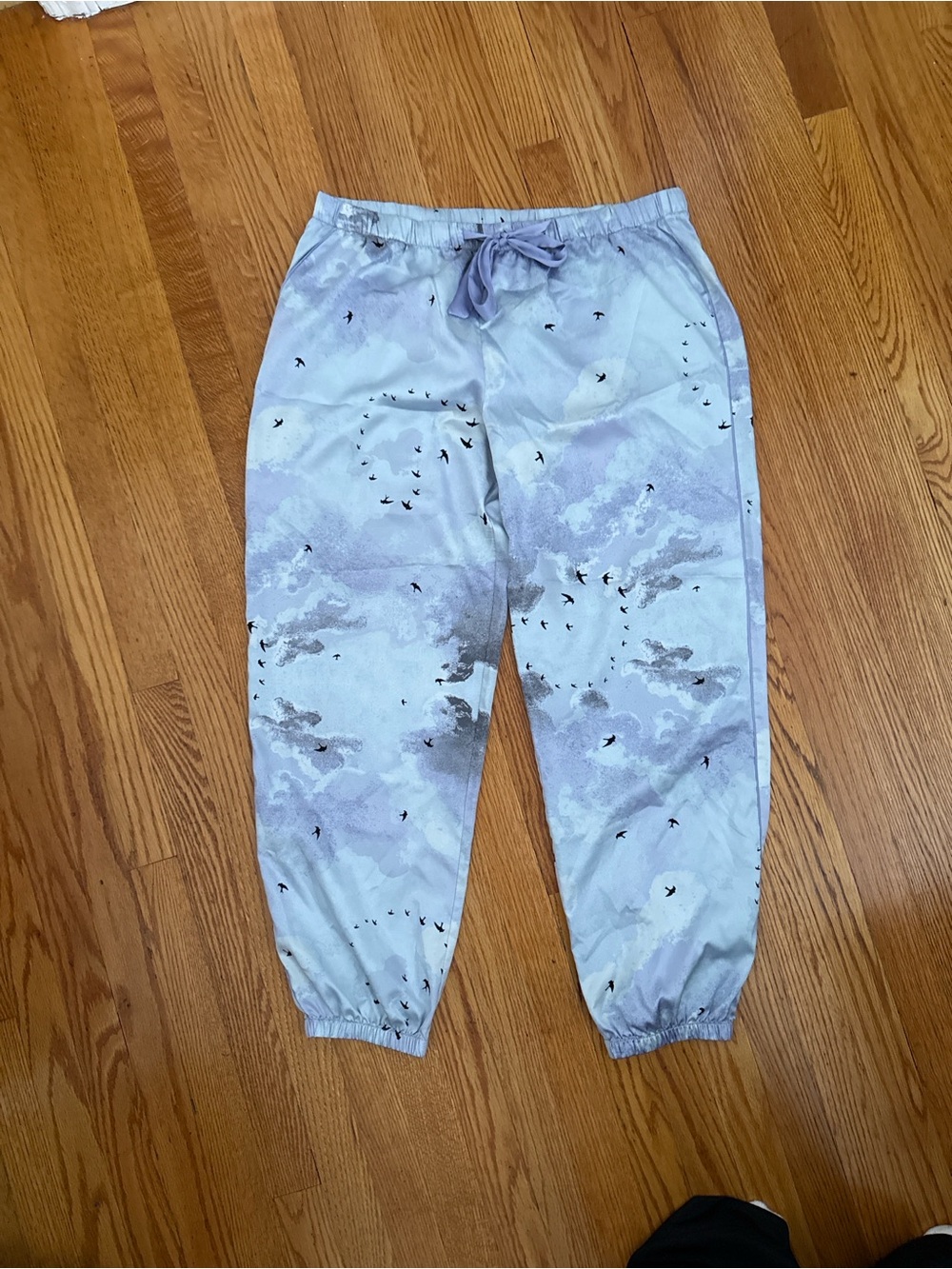 Victoria's Secret Lavender Cloud & Bird Print Joggers